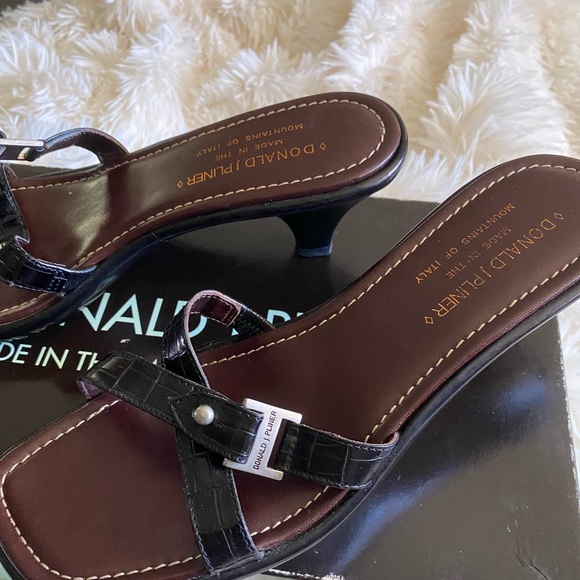 Donald J. Pliner Shoes - Donald J Pliner Sandals